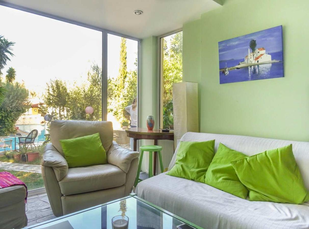 St. Thomas Bed And Breakfast Paianía Εξωτερικό φωτογραφία